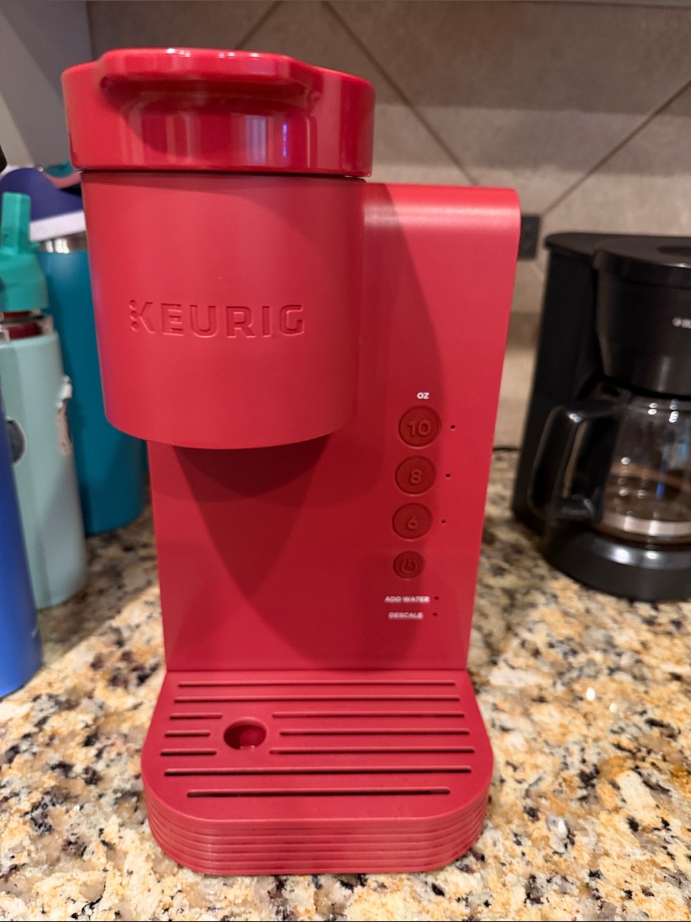 Keurig Compact Single-Serve Coffee Maker in Red